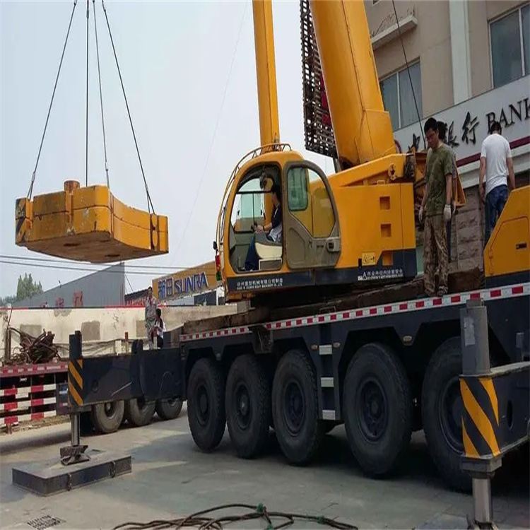 湛江当地吊车出租|机器吊装|75吨|工厂搬迁服务